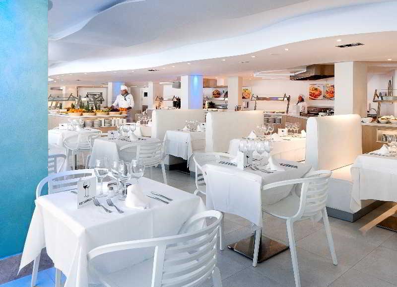 Fergus Style Cala Blanca Suites 산타 폰사 외부 사진