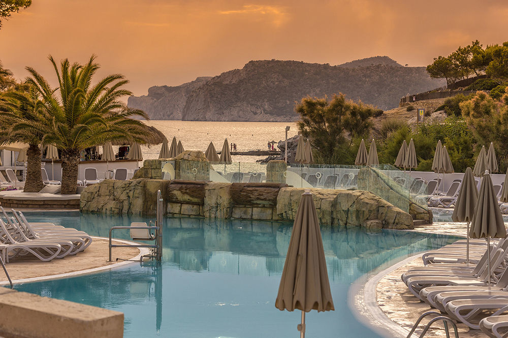 Fergus Style Cala Blanca Suites 산타 폰사 외부 사진