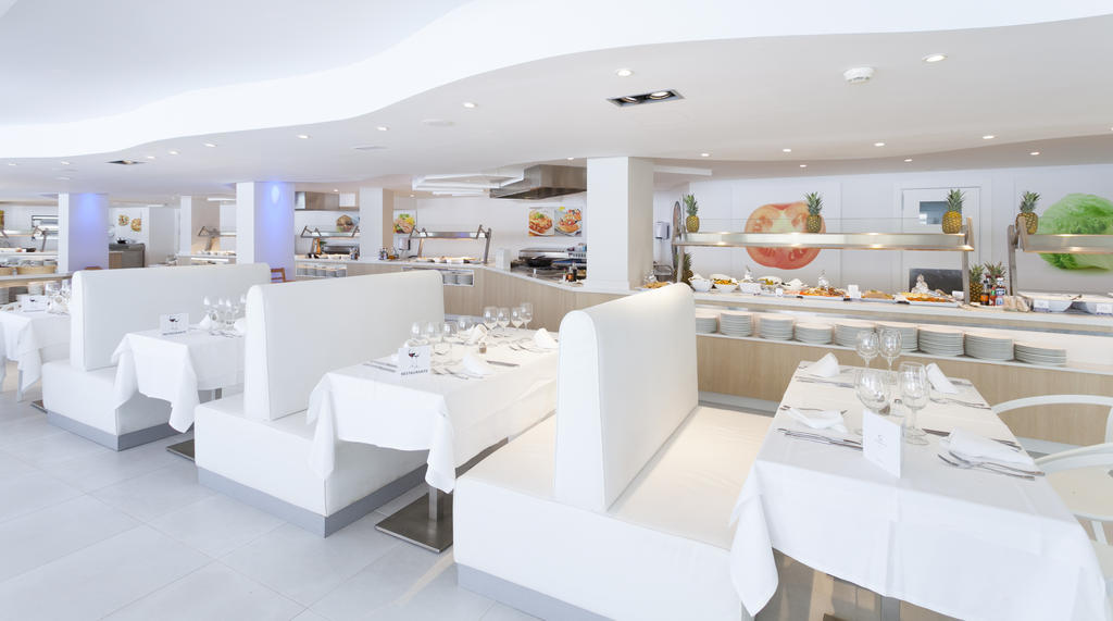 Fergus Style Cala Blanca Suites 산타 폰사 외부 사진